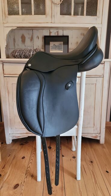 Englischer Dressursattel, 2023 neuwertig,  17 Zoll, Ideal Saddle Company Technical & Traditional , Katja , Dressage Saddle, Cuxhaven , Image 7