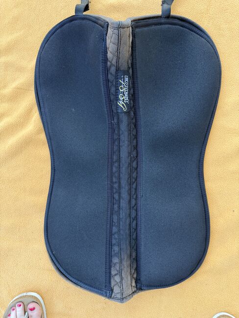 Equest Sattelpad V3, Korrekturpad, 3 Kammersystem, black, Equest Sattelpad V3, Korrekturpad, 3 Kammersystem, black, Daniela, Andere Pads, Göppingen