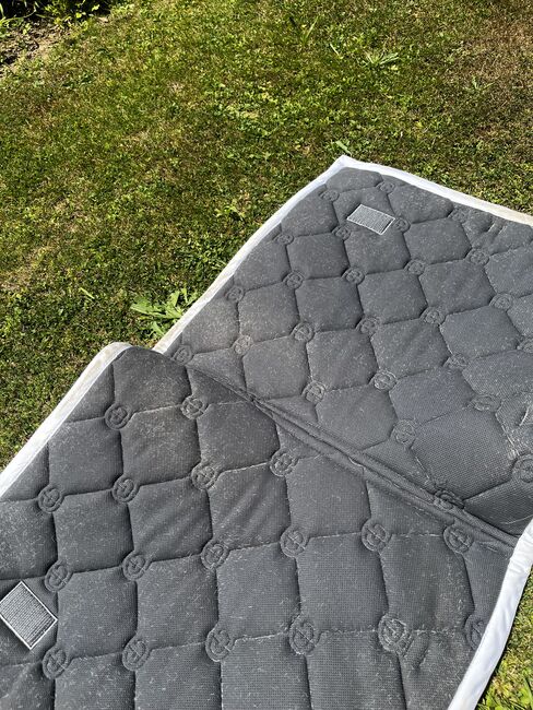 Equestrian Stockholm Dressurschabracke grau, Equestrian Stockholm, Philippa Strobl, Dressage Pads, Erlangen, Image 5