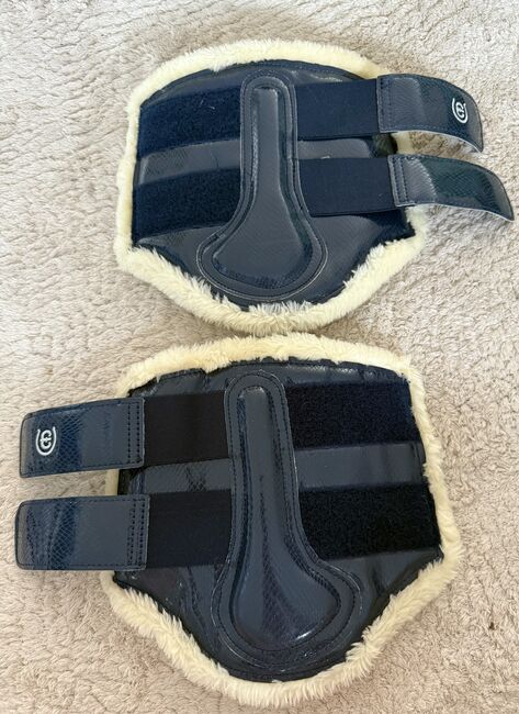 Equestrian Stockholm Dressur Cob, Equestrian Stockholm  Midnight white Edge, Lara Weber , Schabracken, Andernach, Abbildung 5