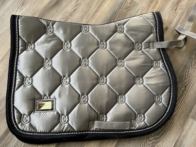 Equestrian Stockholm Springschabracke Crystal Grey, Equestrian Stockholm Crystal Grey, Jule, Dressage Pads, Münchenbernsdorf