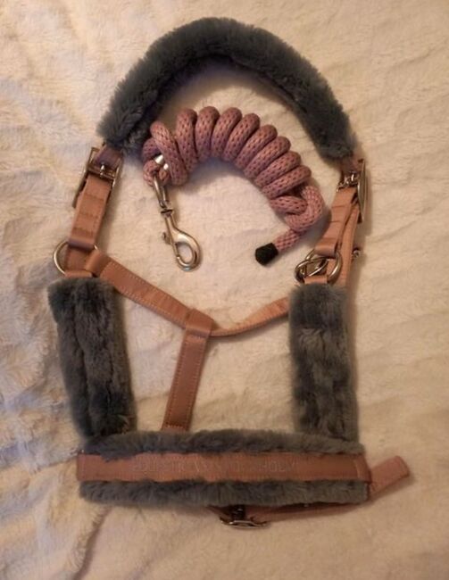 ⭐️Equestrian Stockholm/NEUES Halfter Faux fur mit Strick WB⭐️, Equestrian Stockholm , Familie Rose, Halters, Wrestedt