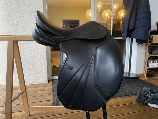 Dressursattel Equiline Competition, schwarz, 17“, Kalbsleder, Equiline Competition, Manuela, Dressage Saddle, Feucht, Image 4