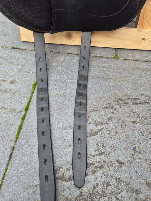 Equiline Dressursattel 17'', Equiline, Finja, Dressursattel, Niebüll, Abbildung 3