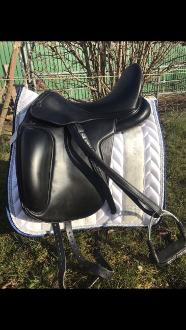 Luxus Dressursattel der Marke Equiline, Equiline, Fiene, Dressage Saddle, Harsum