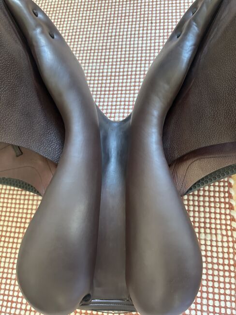 Equiline Sattel Closer 18 Zoll, Equiline Closer, Victoria, Jumping Saddle, Berlin, Image 9