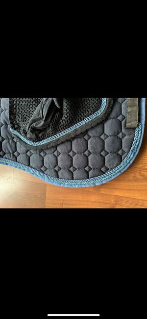 Equiline Schabracke + Fliegenohren, Equiline, Marina L., Dressage Pads, Geisenfeld, Image 2