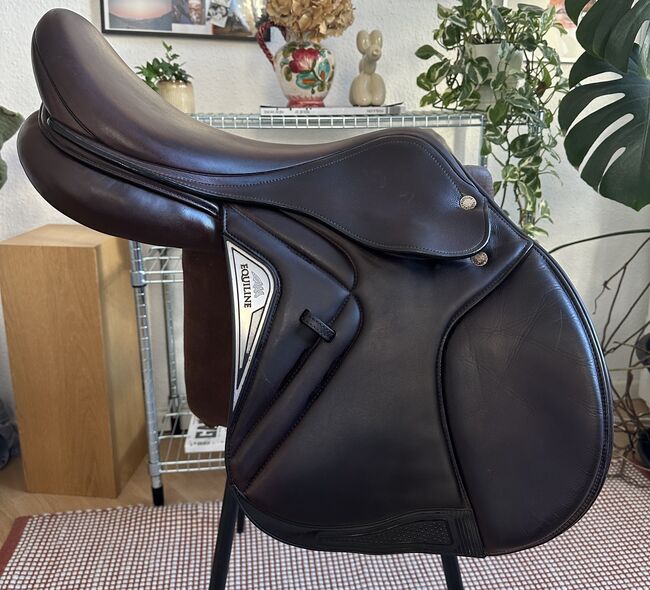 Equiline Sattel Closer 18 Zoll, Equiline Closer, Victoria, Springsattel, Berlin