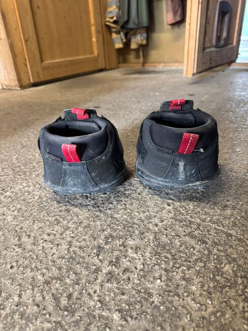 Equine fusion jogging Shoes, Fiona Jaquet, Hoof Boots & Therapy Boots, Courtaman, Image 3