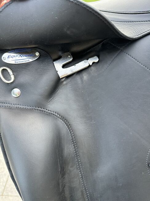 Equinomic Dressursattel 17,5 Zoll, Equinomic, Delia Dreier, Dressage Saddle, Überlingen, Image 4