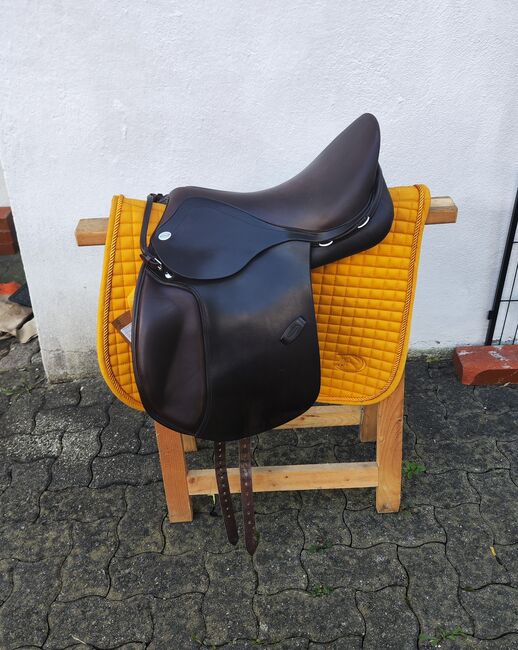 Equinomic VSD Braun, 18 Zoll aus 2022 VS Sattel Freiberger, Equinomic  VSD , Nadine Semrau, All Purpose Saddle, Kreuzlingen, Image 2