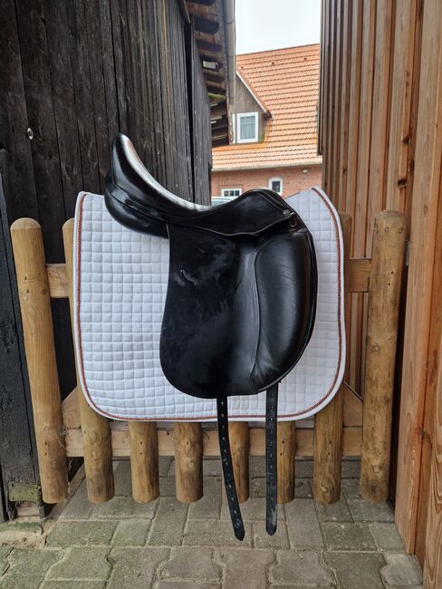 Equipe emporio Dressursattel 17 zoll mittlere kammer, Equipe  Emporio , K. Werner, Dressage Saddle, Westerwalsede