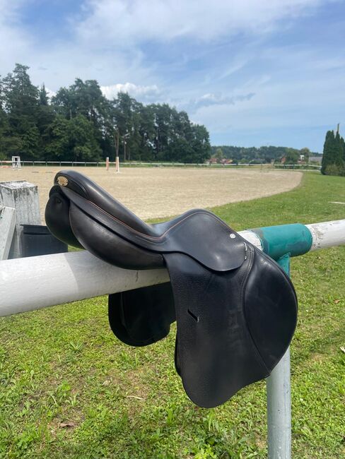 Equipe Expression jumping saddle, Equipe  Expression, Mia, Jumping Saddle, Ljubljana