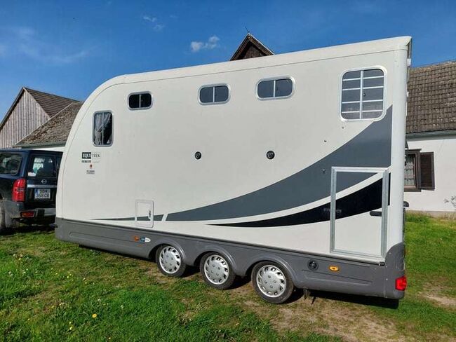 EQUITREK Star-Treka - Excel - Pferdeanhänger mit Wohnabteil, EQUITREK  Star-Treka - Excel, Michael, Horse Trailers, Eisgarn