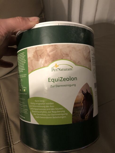 Equizeolon 400 g Toxinbinder Zeolith PerNaturam, Rebecca, Hay & Straw, Potsdam