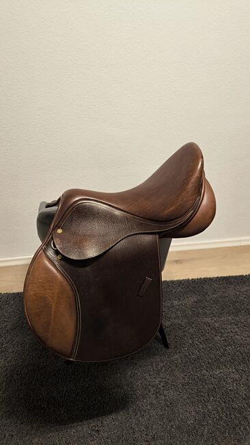 Eric Thomas Fitter 17 Zoll Springsattel braun, Eric Thomas , Frieda Hammes , Jumping Saddle, Gau-Bischofsheim