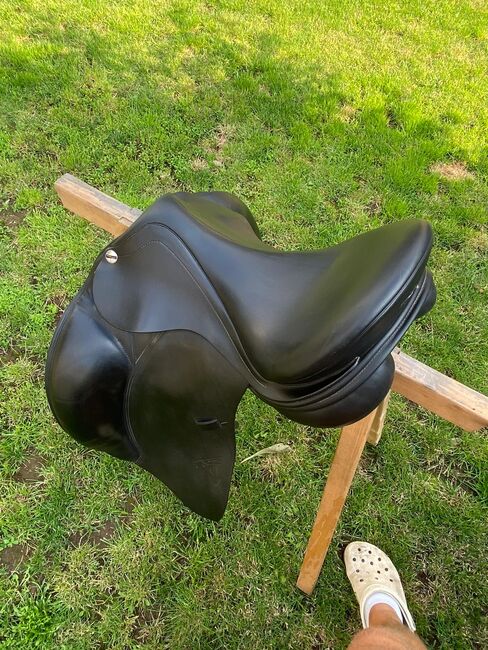 Erreplus Adelinde 17“, Erreplus Adelinde, Jana Breidling, Dressage Saddle, Braubach