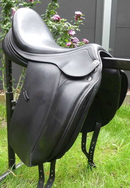 Erreplus Dressursattel –Adelinde 17/33, neuwertig!, Erreplus Adelinde, Anke, Dressage Saddle, Enger, Image 2