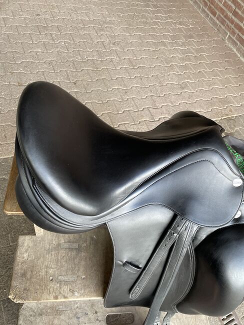 ErrePlus Dressursattel Adelinde 17 Zoll, ErrePlus  Adelinde, AM, Dressage Saddle, Düren, Image 3