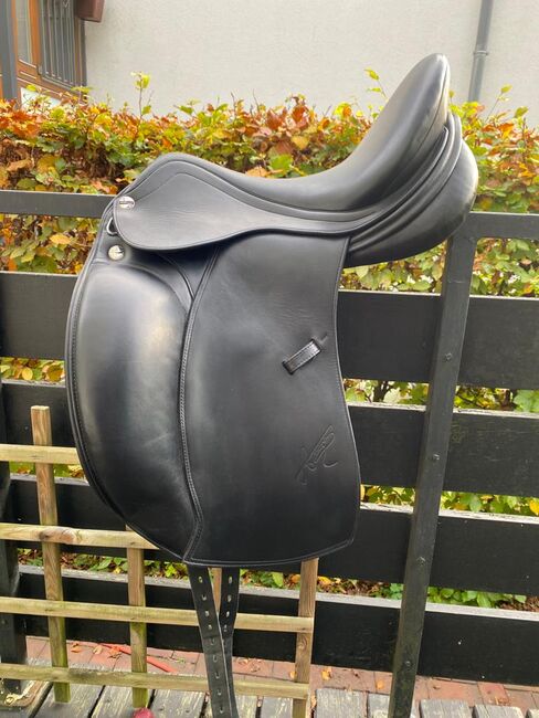 Erreplus Dressursattel Adelinde SL. Top Zustand, Erreplus Adeline SL, Alexander Böker, Dressage Saddle, Hamburg, Image 2