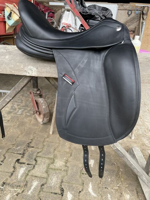 Erreplus Impuls 17'' KW 33 schwarz mit Zubehör, Erreplus Impluse, Katharina, Dressage Saddle, Weinstadt, Image 10