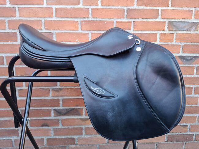 Erreplus JD 18/33 Springsattel schwarz guter Zustand, Erreplus  JD, René Schwenker , Jumping Saddle, Schaalby