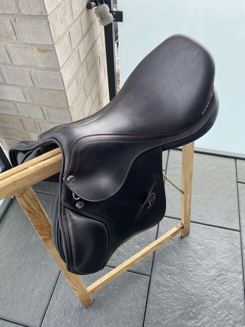 Erreplus JD 18Zoll Springsattel, Erreplus JD, WLS, Jumping Saddle, Gütersloh, Image 2