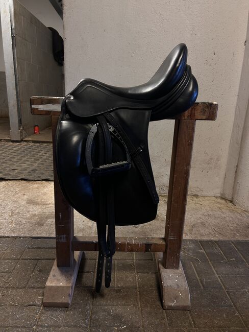 Erreplus Kur Dressursattel 17 Zoll, Erreplus  Kur, Mia , Dressage Saddle, München