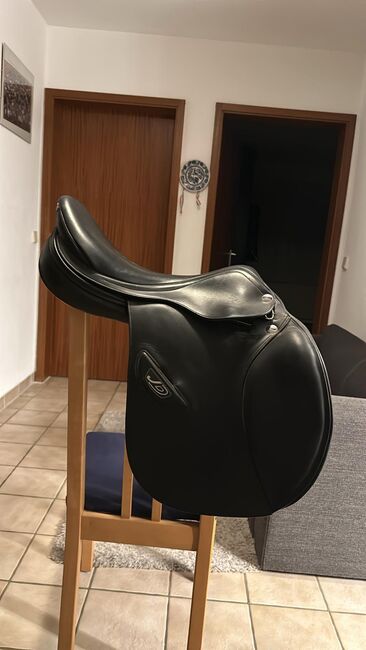 ERREplus Springsattel JD, ERREplus JD, Anna Huber, Jumping Saddle, Böblingen, Image 3