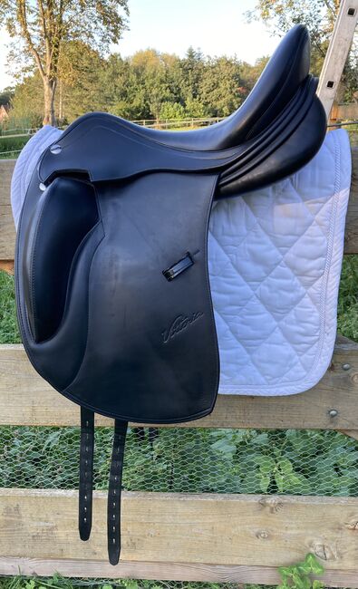 Erreplus Vittoria 17“ 33, Erreplus Vittoria, Sarah Nadine M., Dressage Saddle, Bad Bentheim