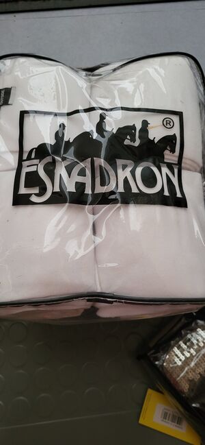 Eskadron Bandagen, Eskadron , Laura Hilkert , Gamaschen, Heppenheim 