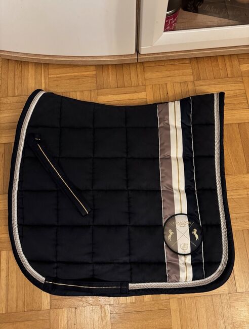 Eskadron Big - Square Dressur Schabracke | Heritage oxfordnavy, Eskadron, Tara, Dressage Pads, Berlin, Image 3