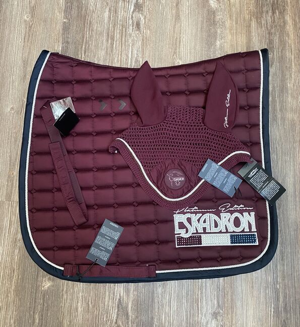 Eskadron Blackberry Set, Eskadron Glossy, Eliane, Dressage Pads, Möriken