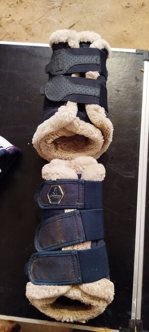 Eskadron Gamaschen Set FuxFur M/L, Eskadron  FuxFur ClassicSports Reflexx, L.Werner, Tendon Boots, Emsdetten