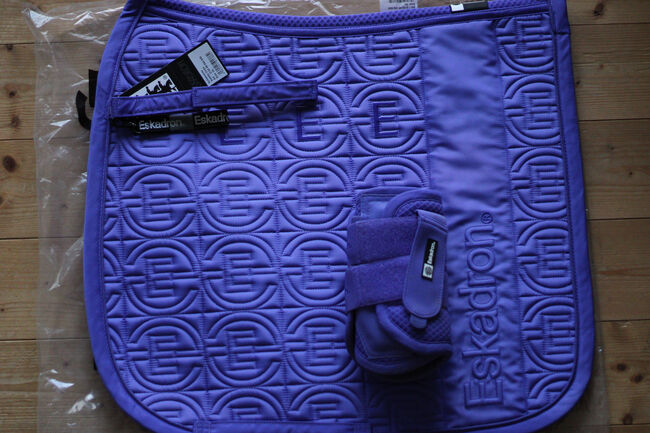Eskadron Dynamic lila Set DL+S NEUE schabracke, Eskadron , Alex , Dressage Pads, Köln 