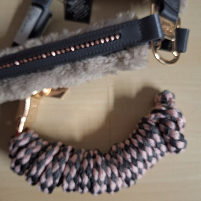 Eskadron FauxFur Halfter WB Basalt Grey mit Strick, Eskadron , ADN, Kantary, Duisburg, Image 3