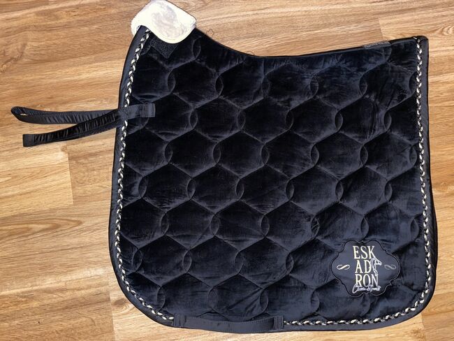 Eskadron Velvet Schwarz, Eskadron, Georgina Voßwinkel, Dressage Pads, Neuss