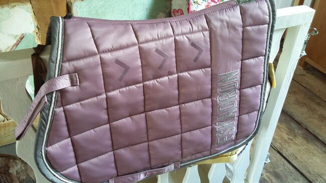 Eskadron Glossy Big Square Orchidmauve, Eskadron  Glossy Big Square , Vivien , Dressage Pads, Sieversdorf-Hohenofen