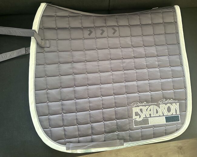 Eskadron Glossy Crystal DL Warmblut Dressur Schabracke, Eskadron Glossy Crystal, Vanessa Dach, Dressage Pads, Bebra