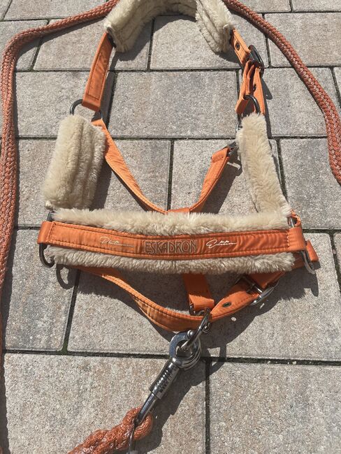 Eskadron Halfter, Eskadron  Faux Fur Halfter, Karoline Walter, Halfter, St. Pölten, Abbildung 3