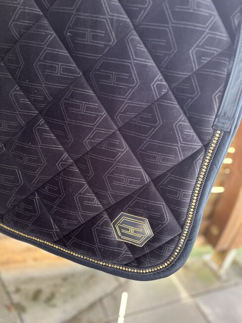 Eskadron Heritage Navy DL Dressur, Eskadron  Heritage , Jeannie Zeplin , Schabracken, Lilienthal , Abbildung 3