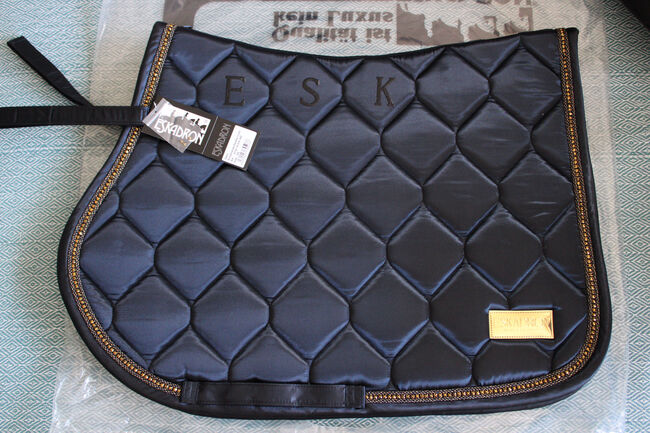 Eskadron Horsebrands Schabracke Navy Gold VS, Eskadron , Alex , Schabracken, Köln 