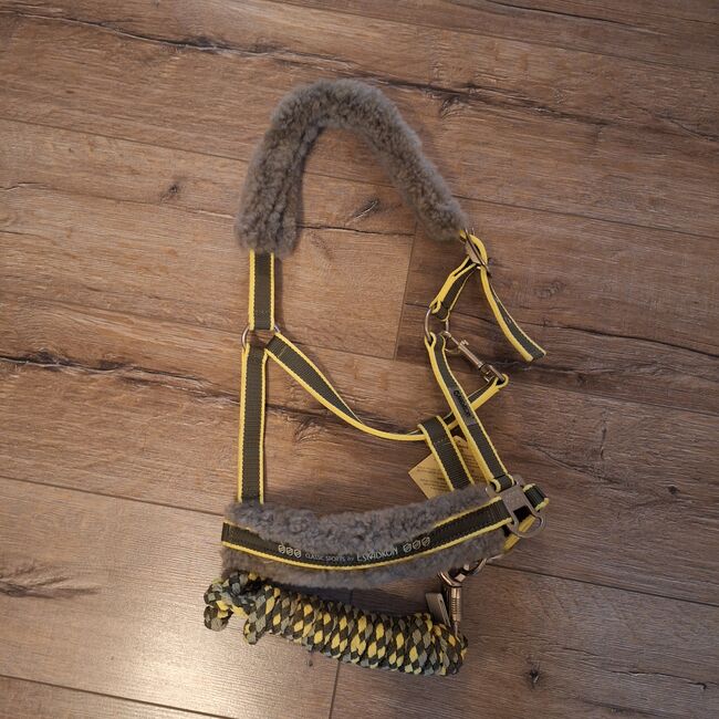 Eskadron Lammfellhalfter mit Führstrick WB Olive, Eskadron , ADN, Halters, Duisburg