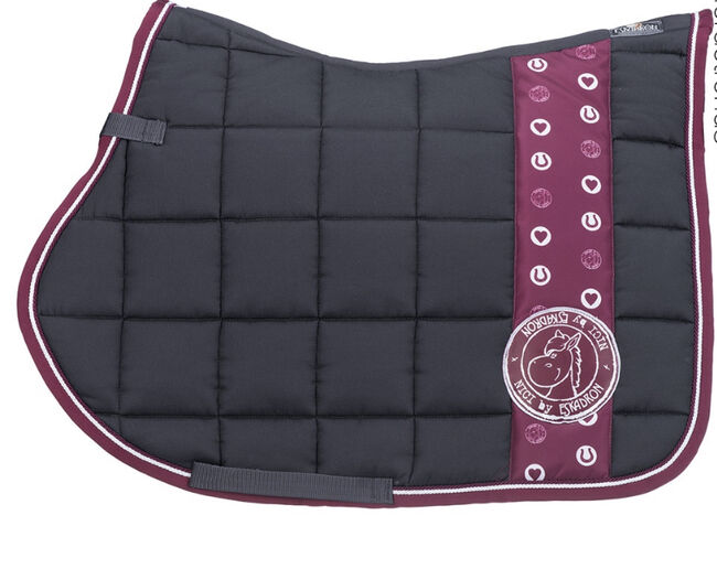 Eskadron Nici Schabracke VS Burgundy, Eskadron Nici Burgundy, Gschwandtner Sandra, Dressage Pads, Kufstein