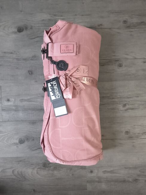 Eskadron Platinum Abschwitzdecke Fleece soft rouge rosa XXL neu, Eskadron Eskadron Platinum Abschwitzdecke Fleece Stamp Bit , Ute, Pferdedecken, Zahna-Elster