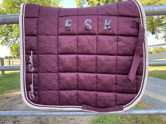 Eskadron Platinum Set Blackberry DL Schabracke und WB Bandagen, Eskadron Platinum Blackberry, Linda, Dressage Pads, Hünxe, Image 2