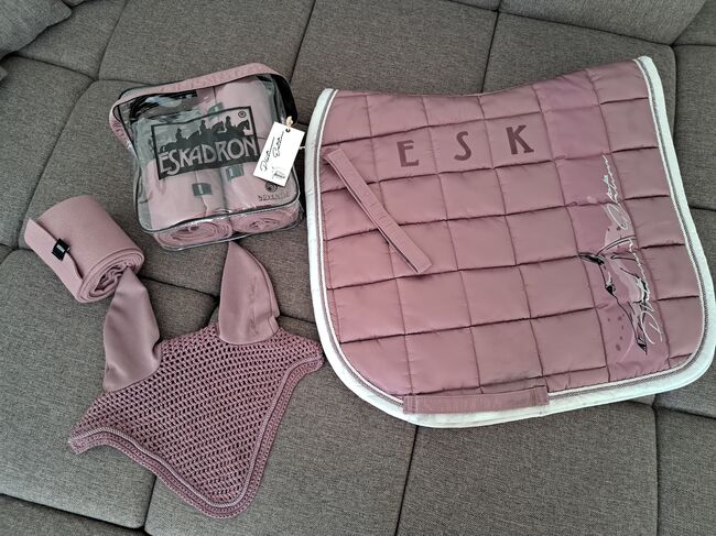 Eskadron Platium Big Square Glossy Set, WB, Dressur, Eskadron Platinum, Lechner Beate, Schabracken, Kaufering