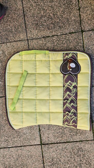 Eskadron Schabracke DL Nici Bandagen + Gamaschen, Eskadron  Nici Herbst/Winter 2015, Sarah , Dressage Pads, Mücheln, Image 4