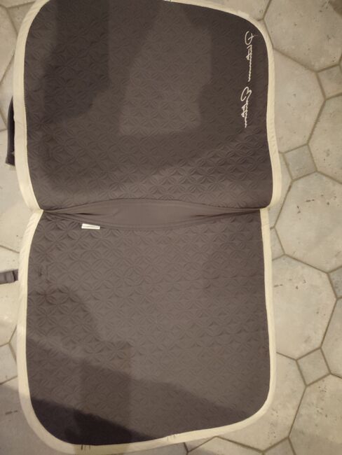 Eskadron Schabracke Platinum Violetgrey, Eskadron  Platinum , Charlotte Jamieson , Dressage Pads, Nienburg, Image 5