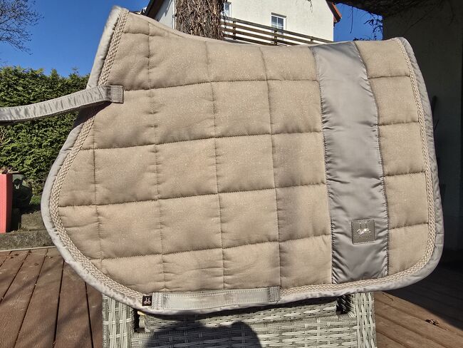 Eskadron Schabracke Vs Springschabracke Big Square wb, Eskadron  Big Square , Isi, Dressage Pads, Quedlinburg